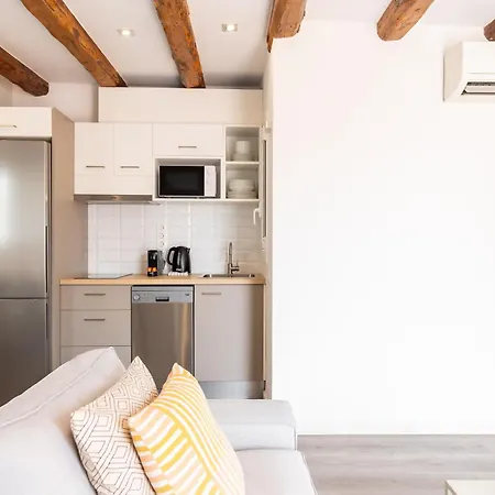 Deco Barcelona-sants Διαμέρισμα *